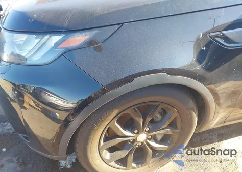 2018 Land Rover Discovery Se from USA, damaged, VIN SALRG2RV8JA064174